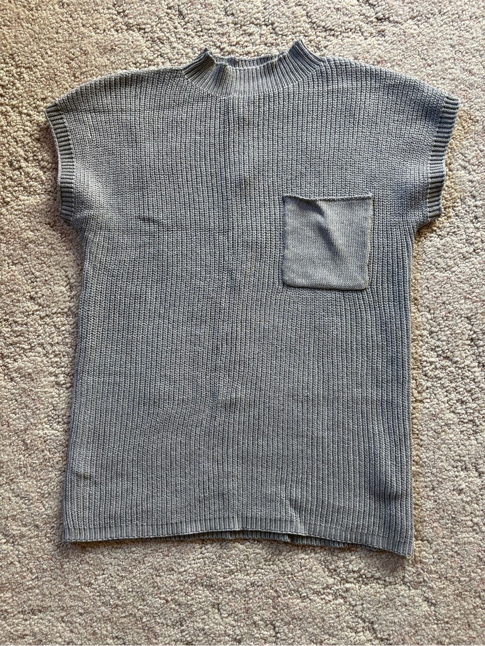 Coco + Carmen Short-Sleeve Summer Sweater Top in Gray